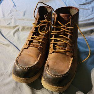 Eastland Lumber up boots 9.5 Mens